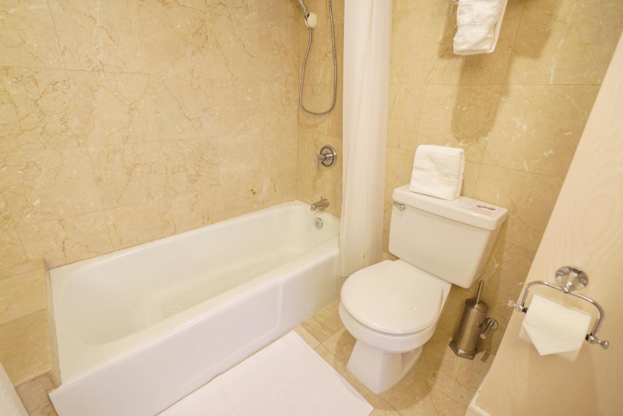 Studio Unit At The Royal Garden, In Waikiki ワイキキ・ロイヤルガーデン Honolulu Exterior photo